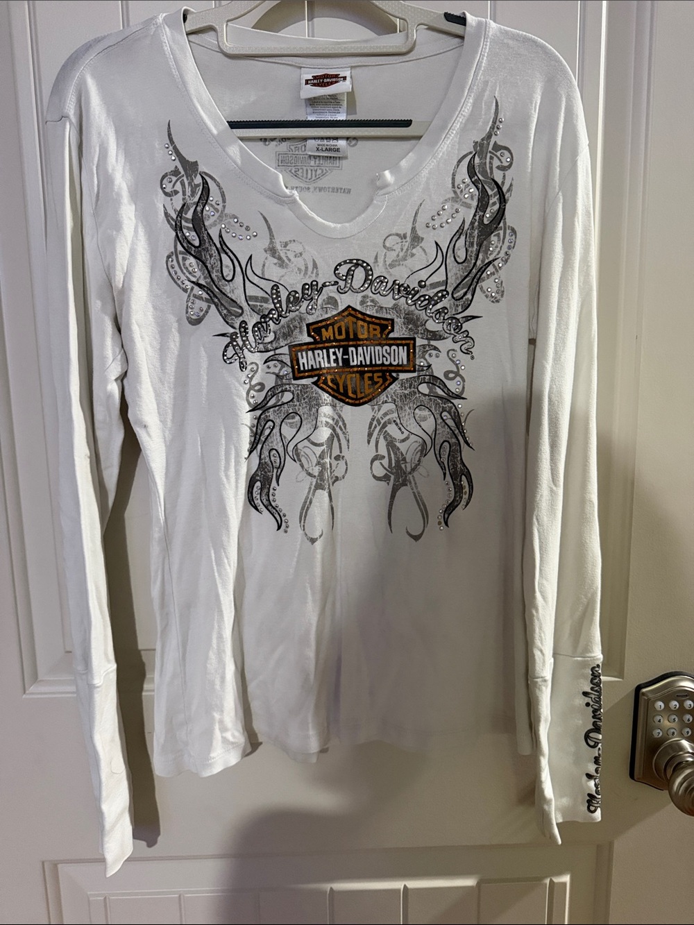 Harley-Davidson White Long-Sleeve V-Neck Tee with Logo Graphic